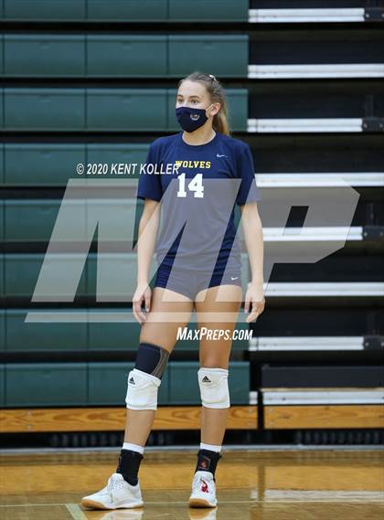 Thumbnail 1 in Utica Eisenhower vs. Clarkston  photogallery.