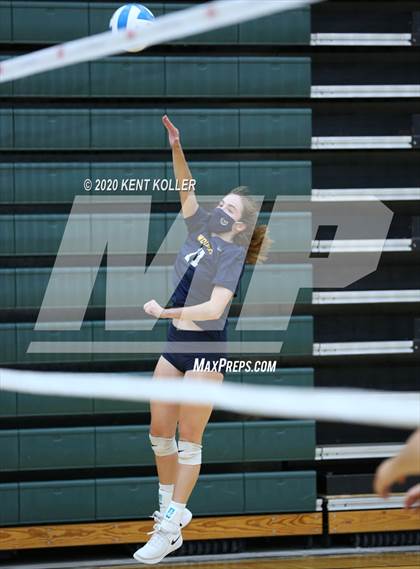 Thumbnail 1 in Utica Eisenhower vs. Clarkston  photogallery.