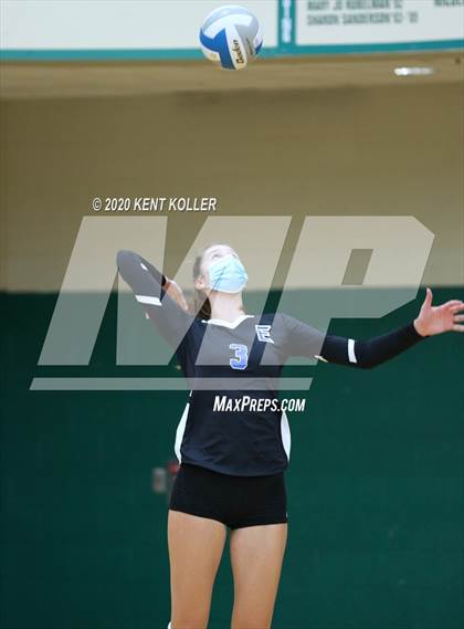Thumbnail 2 in Utica Eisenhower vs. Clarkston  photogallery.