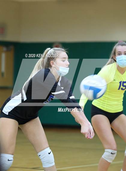 Thumbnail 3 in Utica Eisenhower vs. Clarkston  photogallery.