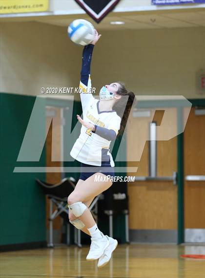 Thumbnail 2 in Utica Eisenhower vs. Clarkston  photogallery.