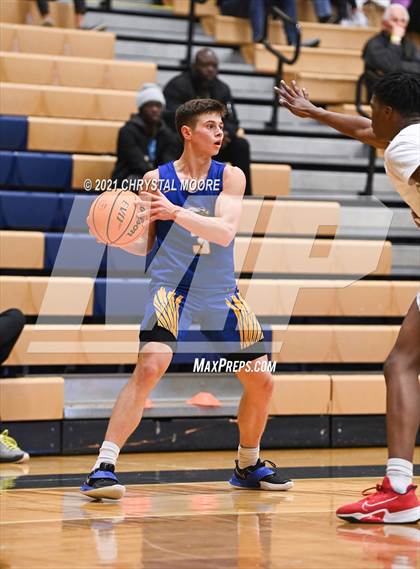 Thumbnail 1 in Alexander vs. Etowah (Lemon Street Classic) photogallery.