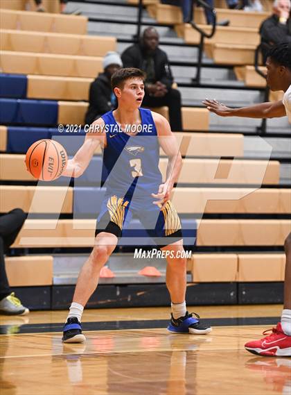 Thumbnail 1 in Alexander vs. Etowah (Lemon Street Classic) photogallery.