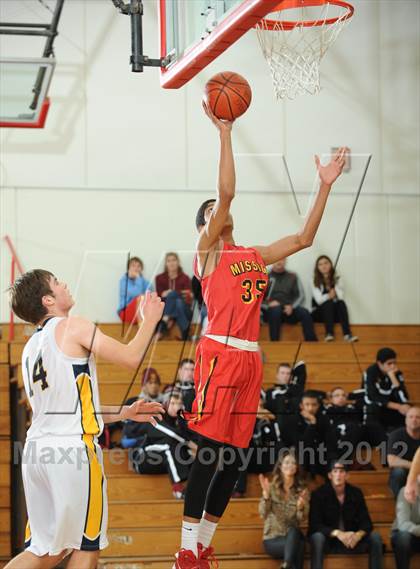 Thumbnail 2 in Mission Viejo vs. Menlo (MaxPreps Holiday Classic) photogallery.