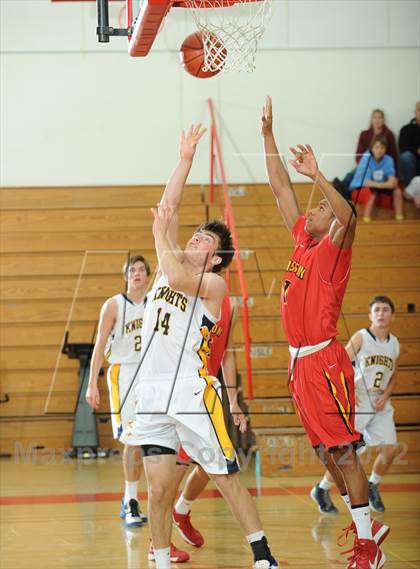 Thumbnail 3 in Mission Viejo vs. Menlo (MaxPreps Holiday Classic) photogallery.