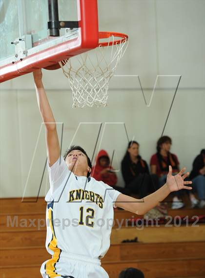 Thumbnail 2 in Mission Viejo vs. Menlo (MaxPreps Holiday Classic) photogallery.