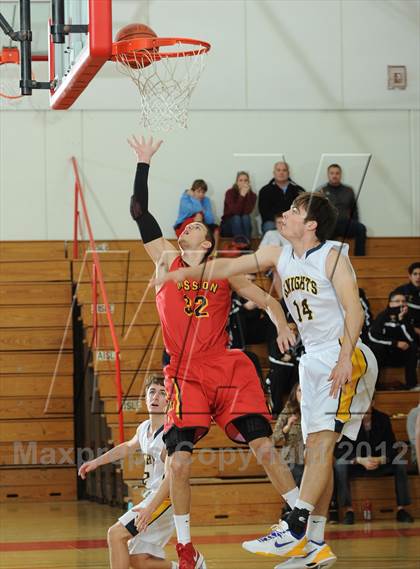Thumbnail 3 in Mission Viejo vs. Menlo (MaxPreps Holiday Classic) photogallery.
