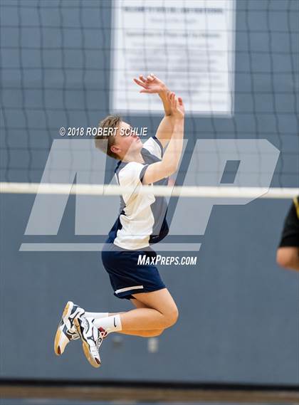 Thumbnail 3 in Rio Americano @ Vista del Lago photogallery.