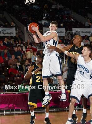 Thumbnail 2 in Alief Hastings vs. Kingwood (Houston vs the Nation Tournament) photogallery.
