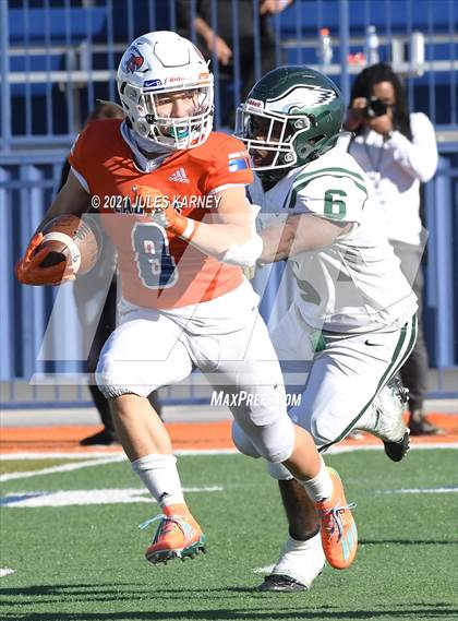 Thumbnail 2 in Graham-Kapowsin vs Collins Hill (Geico State Championship Bowl Series) photogallery.