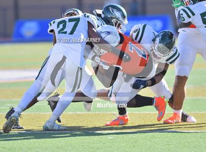 Thumbnail 2 in Graham-Kapowsin vs Collins Hill (Geico State Championship Bowl Series) photogallery.