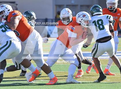 Thumbnail 3 in Graham-Kapowsin vs Collins Hill (Geico State Championship Bowl Series) photogallery.