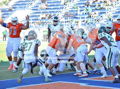 Thumbnail 2 in Graham-Kapowsin vs Collins Hill (Geico State Championship Bowl Series) photogallery.