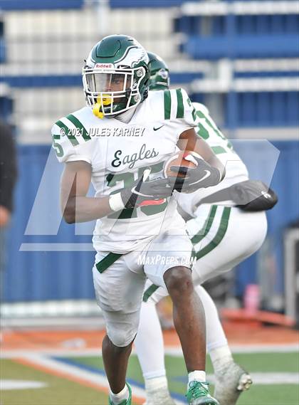 Thumbnail 2 in Graham-Kapowsin vs Collins Hill (Geico State Championship Bowl Series) photogallery.