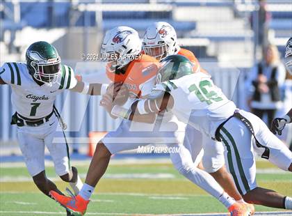Thumbnail 3 in Graham-Kapowsin vs Collins Hill (Geico State Championship Bowl Series) photogallery.