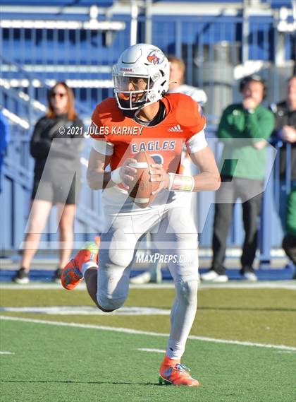 Thumbnail 3 in Graham-Kapowsin vs Collins Hill (Geico State Championship Bowl Series) photogallery.