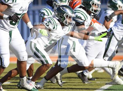 Thumbnail 3 in Graham-Kapowsin vs Collins Hill (Geico State Championship Bowl Series) photogallery.