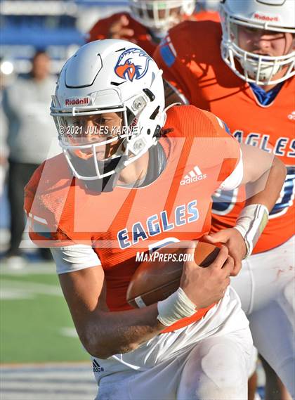 Thumbnail 3 in Graham-Kapowsin vs Collins Hill (Geico State Championship Bowl Series) photogallery.