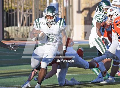 Thumbnail 3 in Graham-Kapowsin vs Collins Hill (Geico State Championship Bowl Series) photogallery.