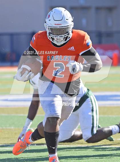 Thumbnail 2 in Graham-Kapowsin vs Collins Hill (Geico State Championship Bowl Series) photogallery.