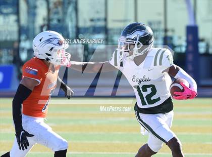 Thumbnail 3 in Graham-Kapowsin vs Collins Hill (Geico State Championship Bowl Series) photogallery.