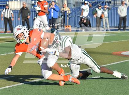 Thumbnail 3 in Graham-Kapowsin vs Collins Hill (Geico State Championship Bowl Series) photogallery.