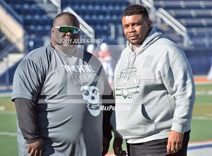 Thumbnail 3 in Graham-Kapowsin vs Collins Hill (Geico State Championship Bowl Series) photogallery.