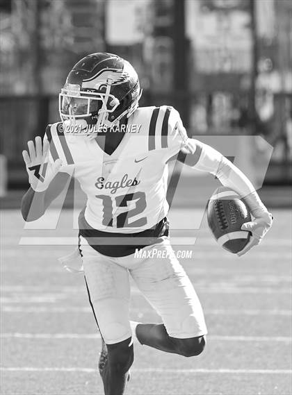 Thumbnail 3 in Graham-Kapowsin vs Collins Hill (Geico State Championship Bowl Series) photogallery.