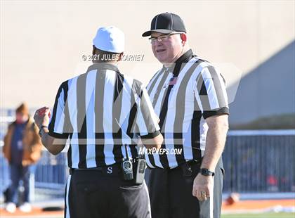 Thumbnail 3 in Graham-Kapowsin vs Collins Hill (Geico State Championship Bowl Series) photogallery.