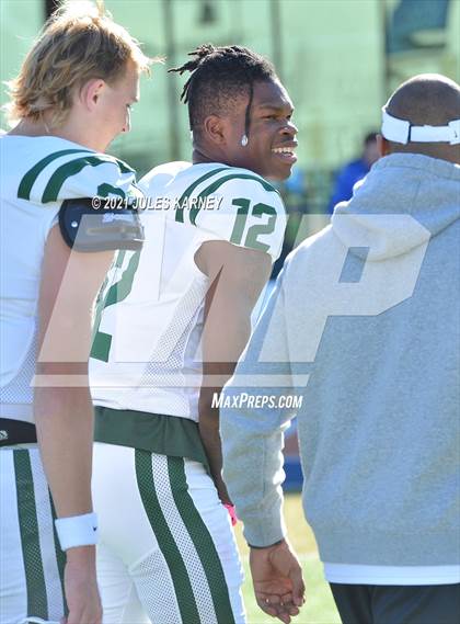 Thumbnail 2 in Graham-Kapowsin vs Collins Hill (Geico State Championship Bowl Series) photogallery.