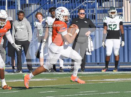 Thumbnail 1 in Graham-Kapowsin vs Collins Hill (Geico State Championship Bowl Series) photogallery.