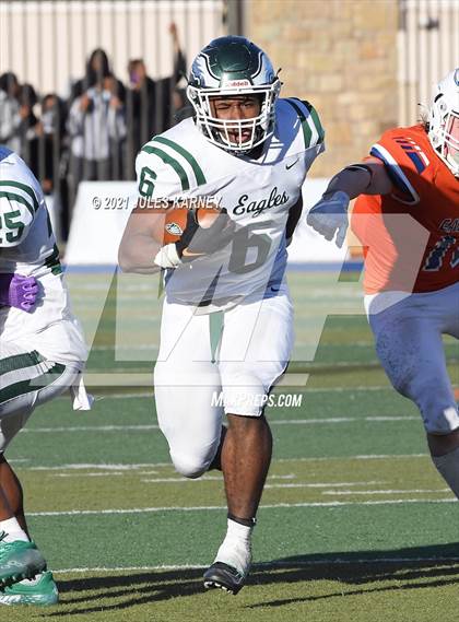 Thumbnail 1 in Graham-Kapowsin vs Collins Hill (Geico State Championship Bowl Series) photogallery.