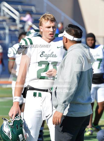 Thumbnail 2 in Graham-Kapowsin vs Collins Hill (Geico State Championship Bowl Series) photogallery.