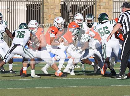 Thumbnail 3 in Graham-Kapowsin vs Collins Hill (Geico State Championship Bowl Series) photogallery.