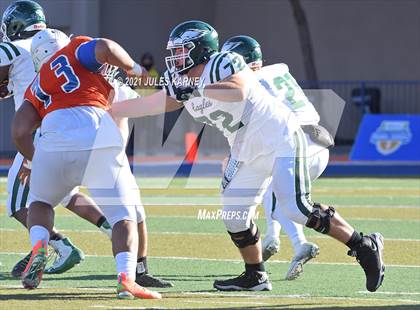 Thumbnail 1 in Graham-Kapowsin vs Collins Hill (Geico State Championship Bowl Series) photogallery.