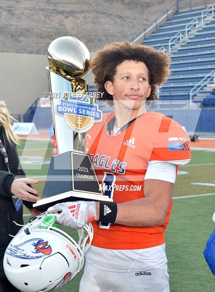 Thumbnail 2 in Graham-Kapowsin vs Collins Hill (Geico State Championship Bowl Series) photogallery.