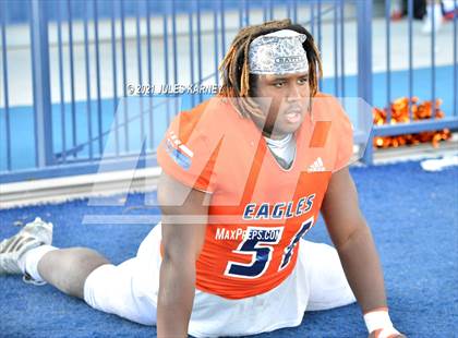 Thumbnail 1 in Graham-Kapowsin vs Collins Hill (Geico State Championship Bowl Series) photogallery.
