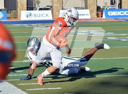 Thumbnail 3 in Graham-Kapowsin vs Collins Hill (Geico State Championship Bowl Series) photogallery.