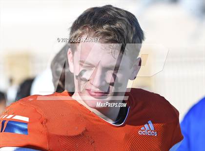 Thumbnail 2 in Graham-Kapowsin vs Collins Hill (Geico State Championship Bowl Series) photogallery.