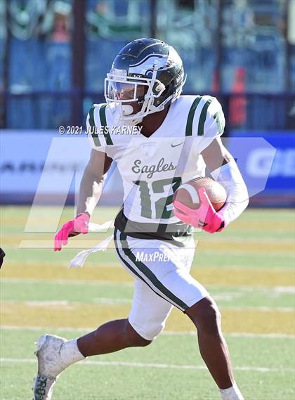 Thumbnail 2 in Graham-Kapowsin vs Collins Hill (Geico State Championship Bowl Series) photogallery.