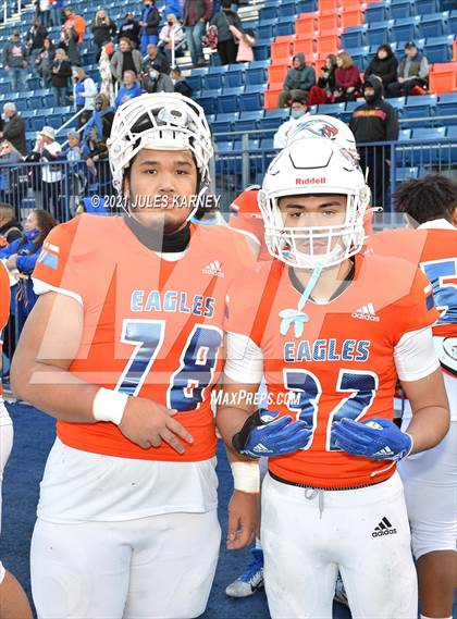 Thumbnail 1 in Graham-Kapowsin vs Collins Hill (Geico State Championship Bowl Series) photogallery.