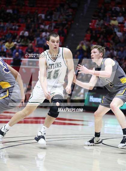 Thumbnail 2 in Bonneville vs. Olympus (UHSAA 5A Semifinal) photogallery.