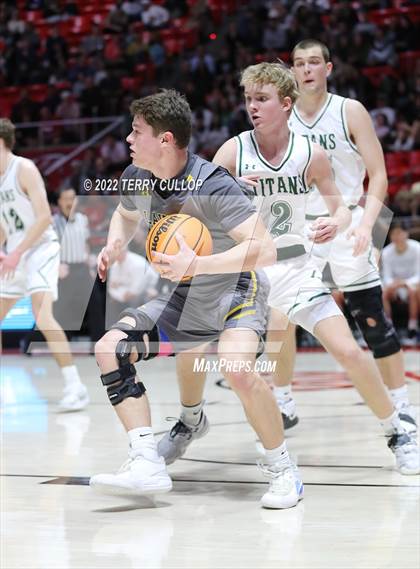 Thumbnail 2 in Bonneville vs. Olympus (UHSAA 5A Semifinal) photogallery.