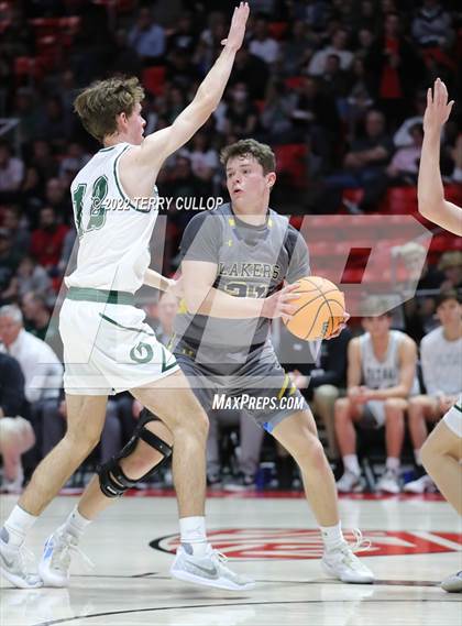Thumbnail 2 in Bonneville vs. Olympus (UHSAA 5A Semifinal) photogallery.