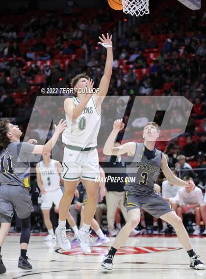 Thumbnail 2 in Bonneville vs. Olympus (UHSAA 5A Semifinal) photogallery.