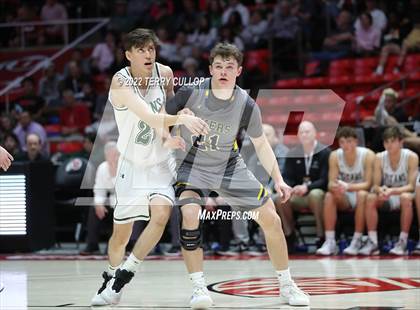Thumbnail 2 in Bonneville vs. Olympus (UHSAA 5A Semifinal) photogallery.