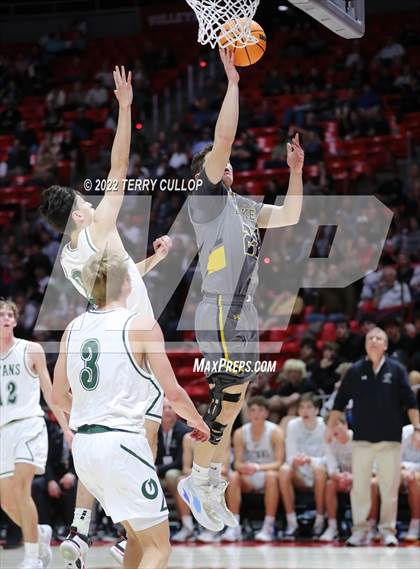 Thumbnail 3 in Bonneville vs. Olympus (UHSAA 5A Semifinal) photogallery.