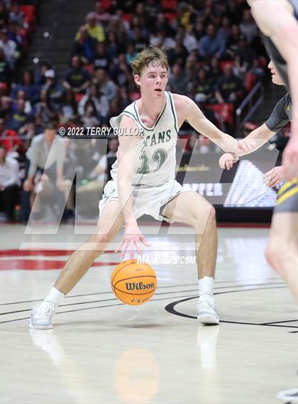 Thumbnail 3 in Bonneville vs. Olympus (UHSAA 5A Semifinal) photogallery.