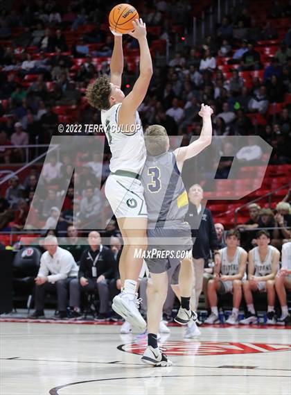Thumbnail 2 in Bonneville vs. Olympus (UHSAA 5A Semifinal) photogallery.