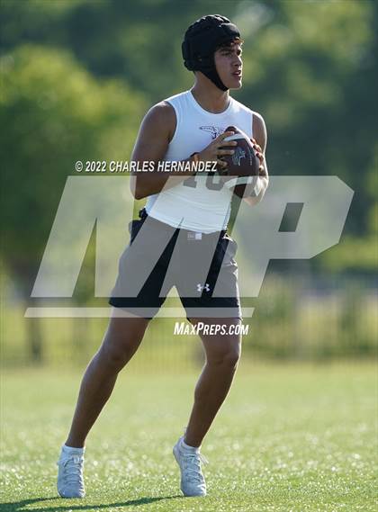 Thumbnail 2 in Johnson vs Magnolia West (Texas 7 on 7 State Qualifier) photogallery.